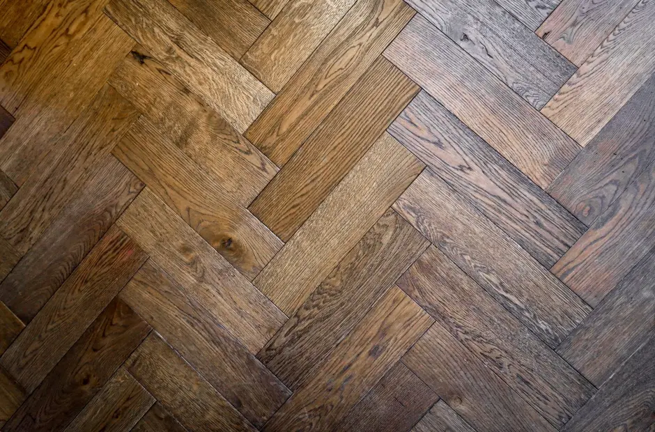 Parquet bois posé en point de Hongrie